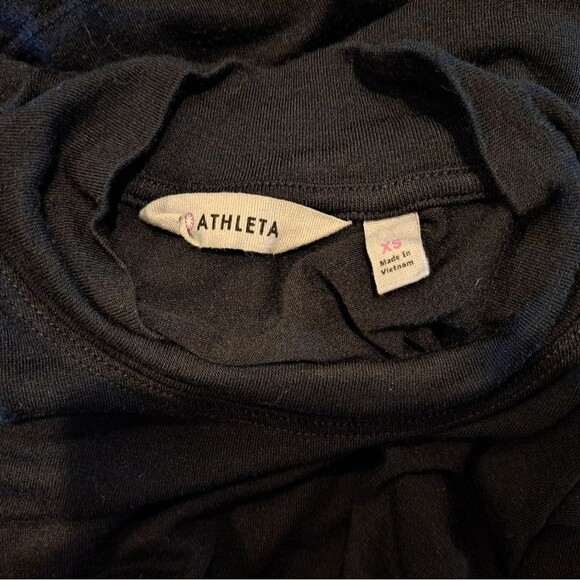 Athleta Black Sleeveless Top with Mock Turtleneck Women's size XS Athleisure - Picture 4 of 6